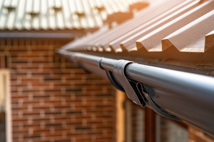 Can Clogged Gutters Cause Roof Leaks?